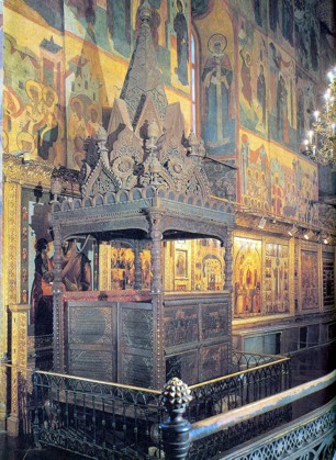Царское место Ивана IV Грозного ("Мономахов трон"). 1551 год. Общий вид.